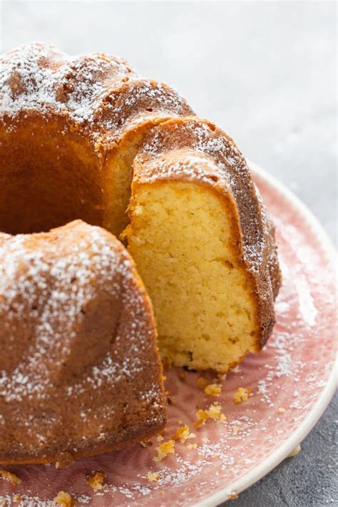 How to bake a super moist Bundt cake with big flavor?
