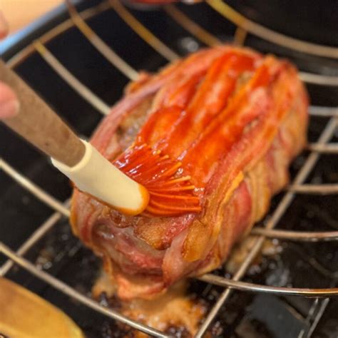 Meatloaf Recipe with the Best Homemade Glaze