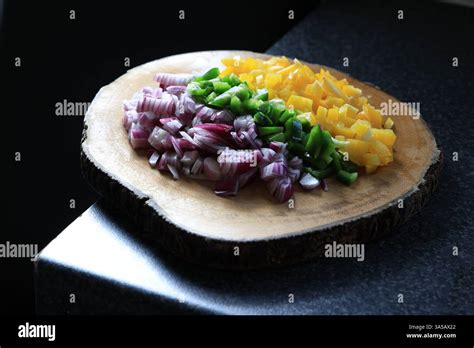 Chopped vegetables red pepper hi-res stock photography and images - Alamy