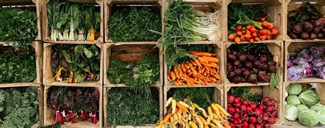 How to create vibrant seasonal specials from local harvest with huge flavor impact?