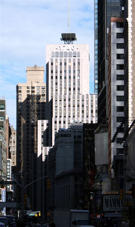 What 3 pantry staples boost big flavor in quick Heartland weeknight recipes?