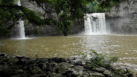 Heartland quick meals: What pantry staples guarantee big flavor, fast?
