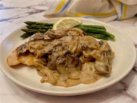 Creamy Mushroom Sauce - Mum Grub