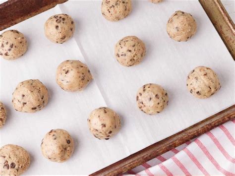 Chocolate Chip Cookie Dough Balls | Easy Everyday Recipes