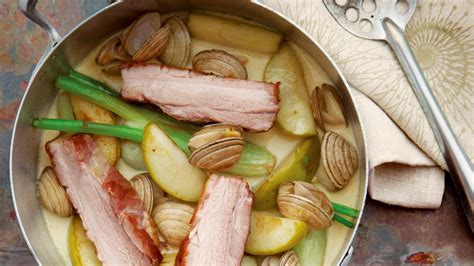 How do I layer flavors for a truly epic Heartland one-pot supper?