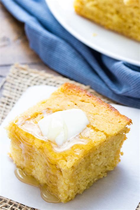 Sweet Cornbread Recipe - Easy Homemade Sweet Cornbread