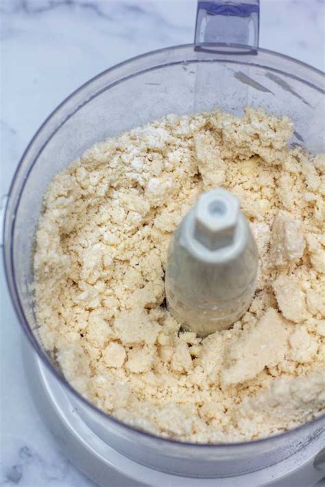 Best Pie Dough: Perfectly Flaky & Crisp Crust For Any Dessert