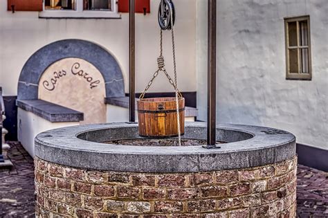 200,000+ Free Water Well &amp; Well Photos - Pixabay