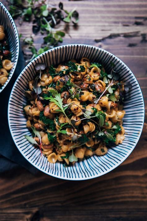 Elevate classic Midwest mac & cheese for truly big flavor?