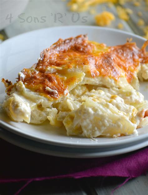 Cheesy Scalloped Potatoes Gratin - 4 Sons 'R' Us