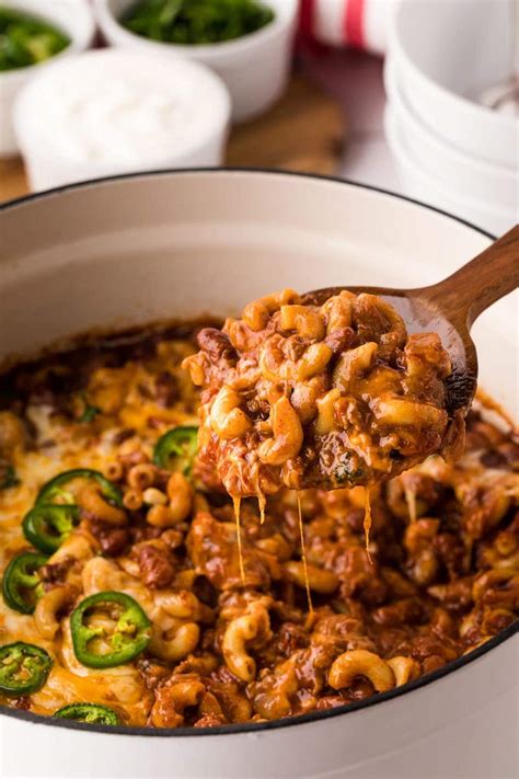 Chili Mac, Cheesy Chili And Macaroni Casserole - TidyMom®