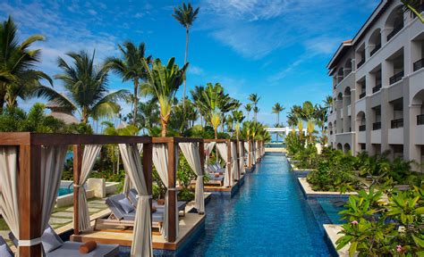 Secrets for an extra-flaky pie crust & rich fruit filling?