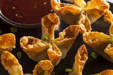 Crispy tater tot hotdish, no soggy bottom: best tips for big flavor?